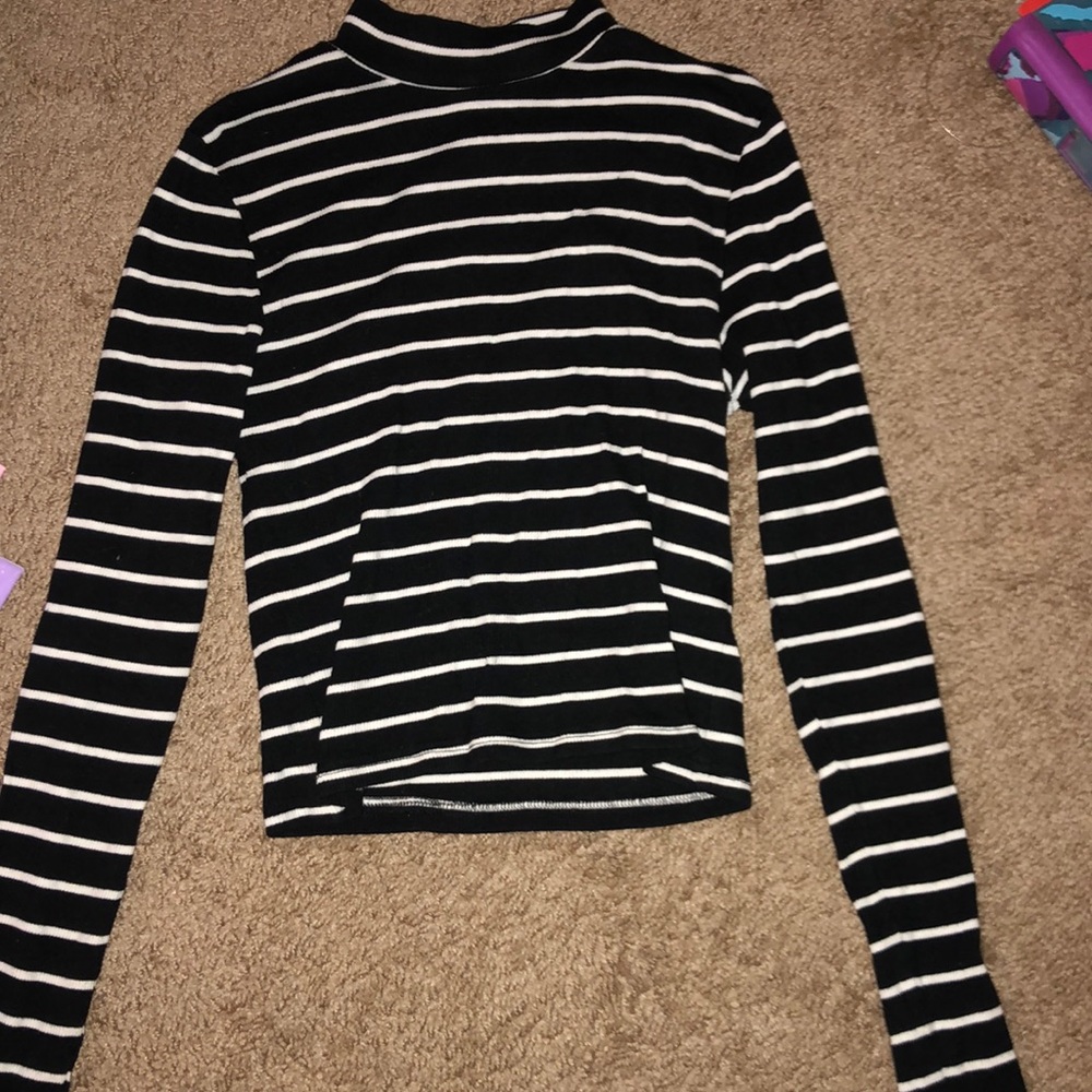 Divided crop top